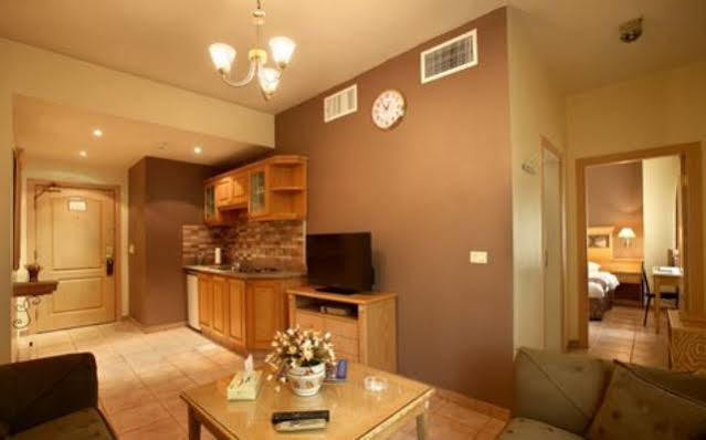 Capri Hotel Suites Amman Exterior photo