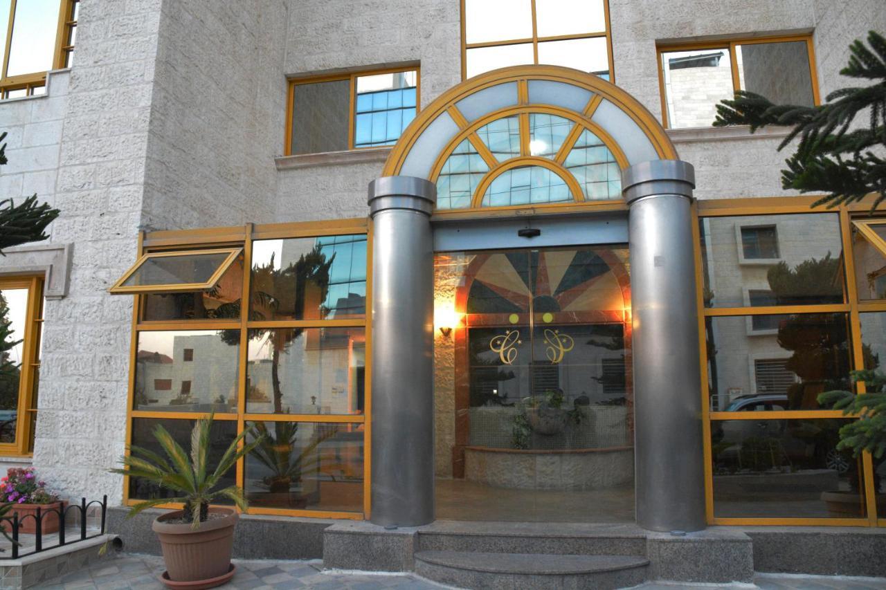 Capri Hotel Suites Amman Exterior photo